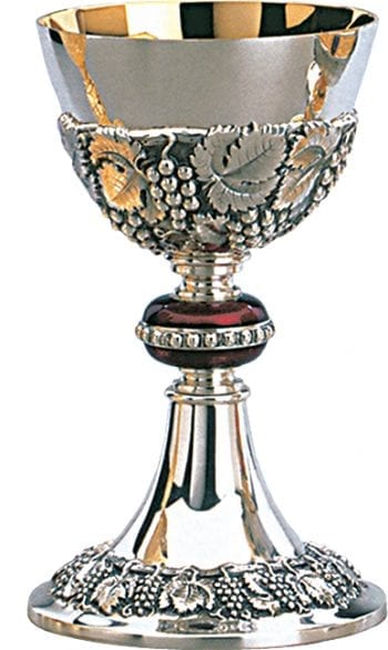 The goblet bunches of grapes is a precious classic style goblet unique for its hand-made bas-relief decorations