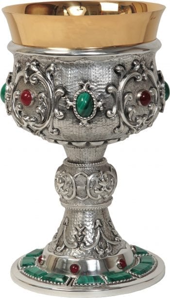 Calice "Genesi" Maranatha Lab in hand chiseled silver, embellished with rich frame of ruby red and emerald green stones