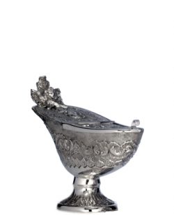 Navicella “Bisanzio” in argento finemente cesellato a mano con motivi decorativi classici