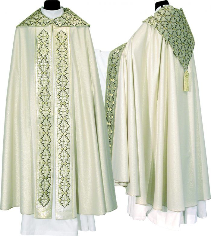 piviale foglie di vite Pietrobon in lana lurex dal taglio gotico con stolone in seta lurex impreziosito da ricami a foglia di vite. Confezione sartoriale made in Italy