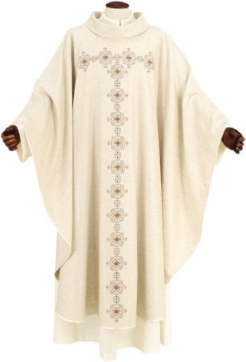 Maranatha Lab "Friar-Juniper" chasuble in hemp and linen enriched with hand embroidery.