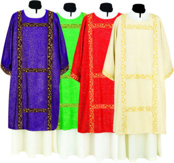 Dalmatic "Timone 2" Maranatha Lab manufactured in a light fabric with finely embroidered chevron in gold