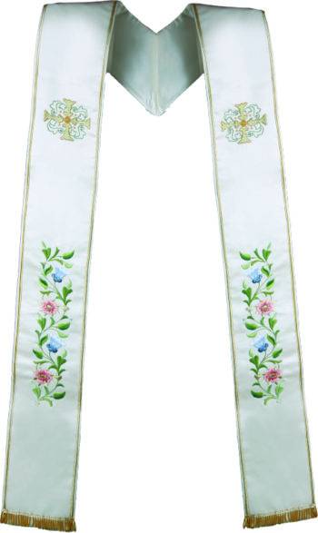 Stola "Mistero" Maranatha Lab in tessuto misto seta ricamata a mano da simboli cruciformi e motivi floreali.