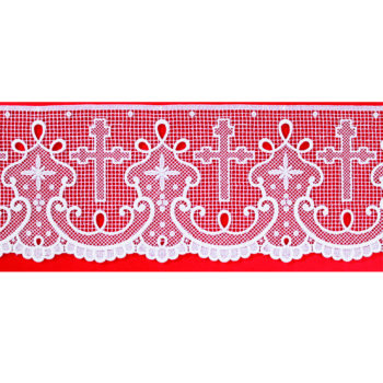 Maranatha Lab "Lisbon" border in linen fabric enriched with macramé lace and cruciform symbols.