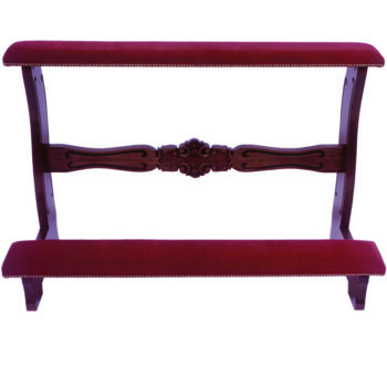 Kneeling for newlyweds classic style in walnut-dyed wood with cushions covered in red velvet