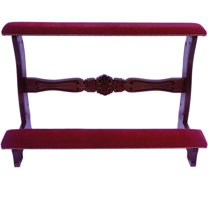 Kneeling for newlyweds classic style in walnut-dyed wood with cushions covered in red velvet