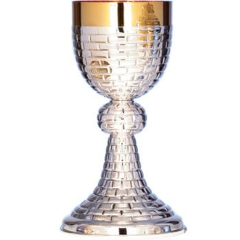 Silver chalice "Mattoni" made in two-tone finish chiseled by hand with brick pattern
