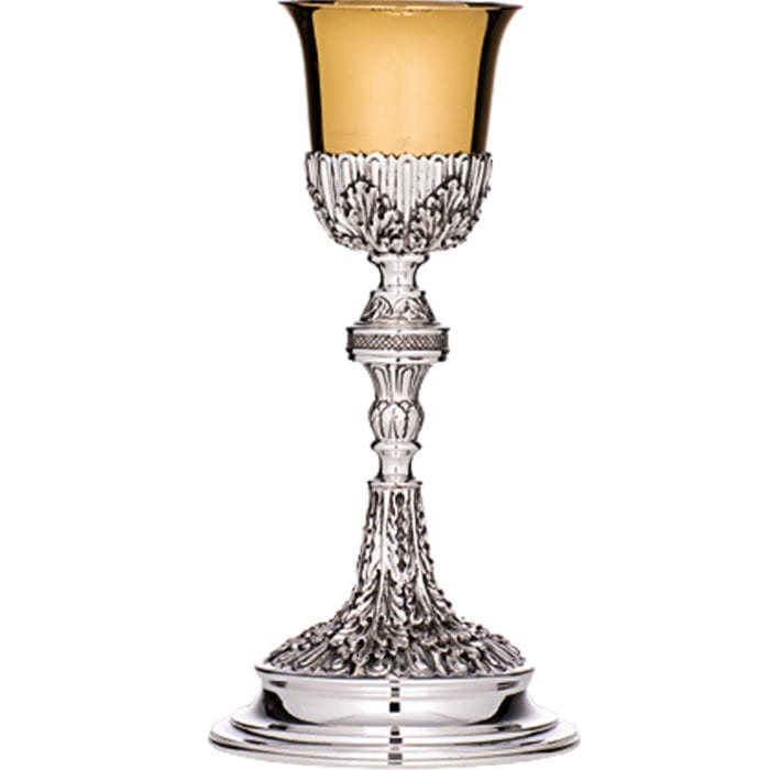 "Acanto" chalice in finely chiseled silver by hand with delicate acanthus leaf motifs
