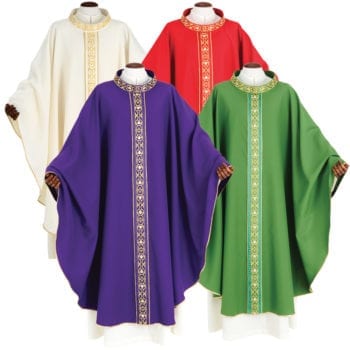 chasubula "Pietro" Maranatha Lab packaged in micromonastic fabric with gallon embroidered with floral motifs in gold threads.